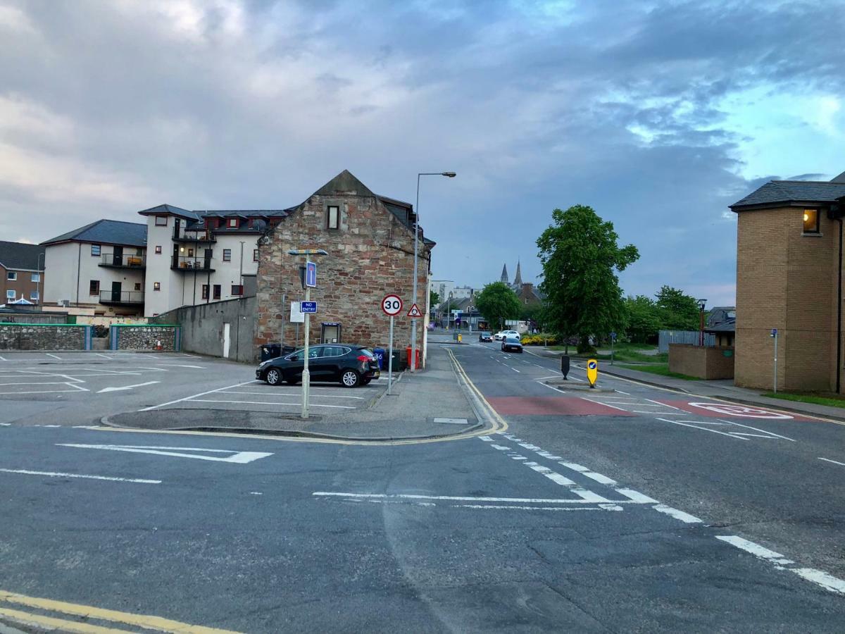 Riverside Townhouse Inverness Dış mekan fotoğraf